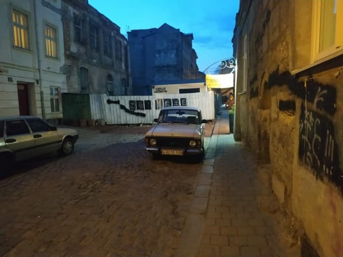 На вулиці Федорова у Львові відкрили наскрізний прохід. Фото