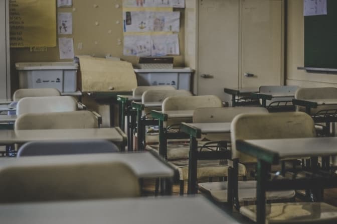 На Львівщині 123 школи та 69 садків перейшли на дистанційне навчання