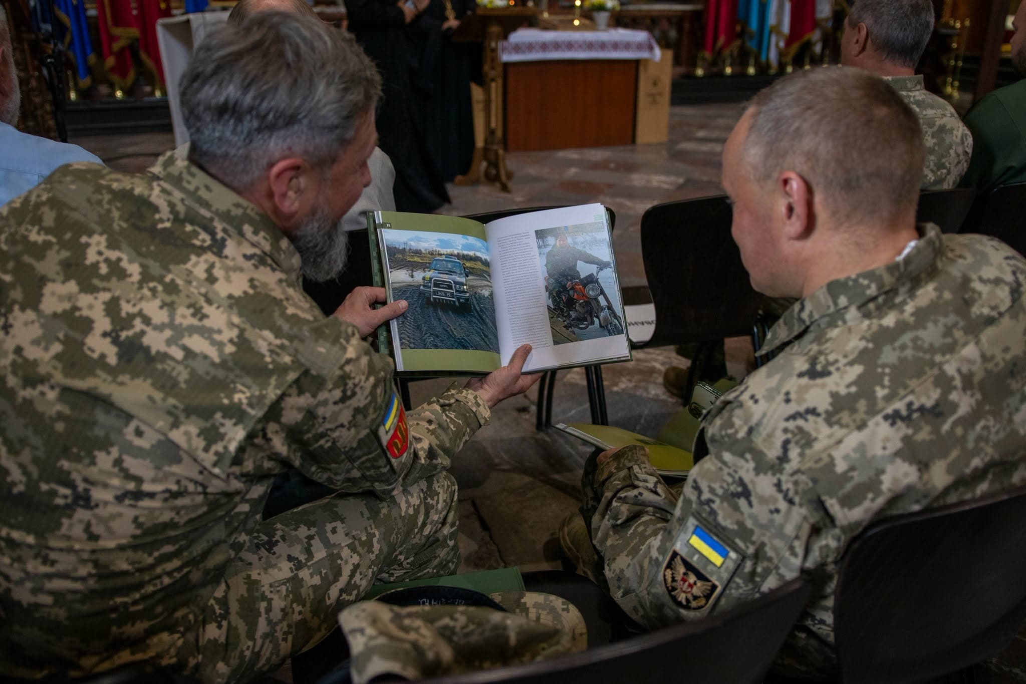 Презентація другого видання "Із янголом у пікселі" / фото: брат Назарій Підгребельний