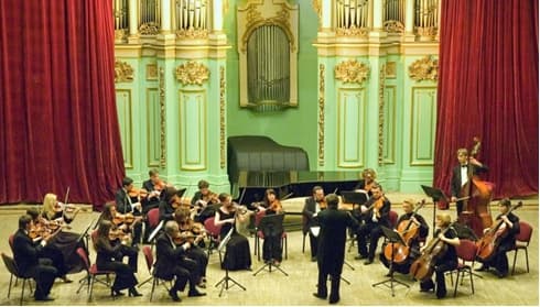 Сьогодні у Львівській філармонії колядуватимуть