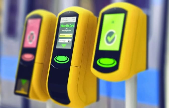 У Львові почали приймати документи на пільгові картки LeoCard