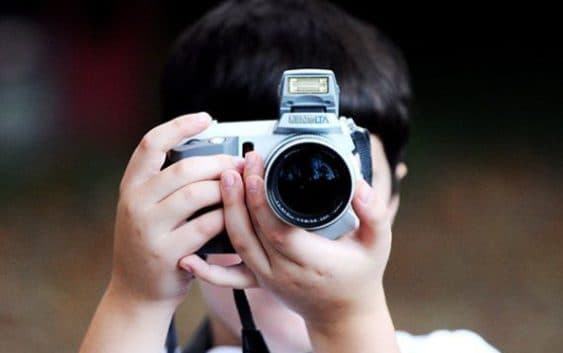 Прес-служба львівської міськради купила фотоапарат за 100 тисяч гривень в обхід конкурсу