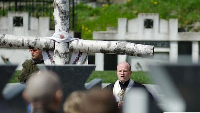 У Львові вшанують могили захисників України
