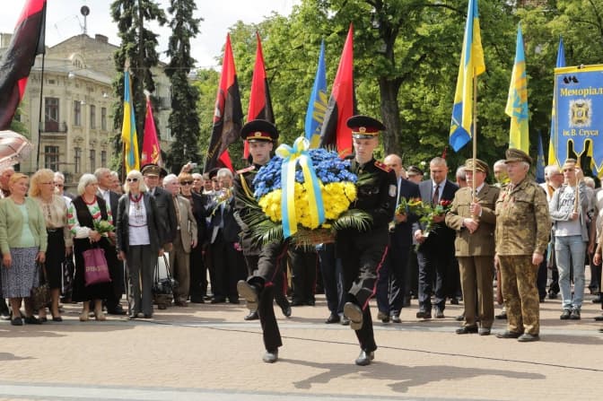 Львів'ян запрошують долучитися до урочистої ходи містом до Дня Героїв