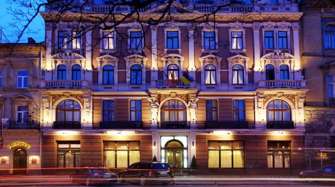 Григорія Козловського оштрафували на понад 170 тис. грн за надбудову Гранд Готелю