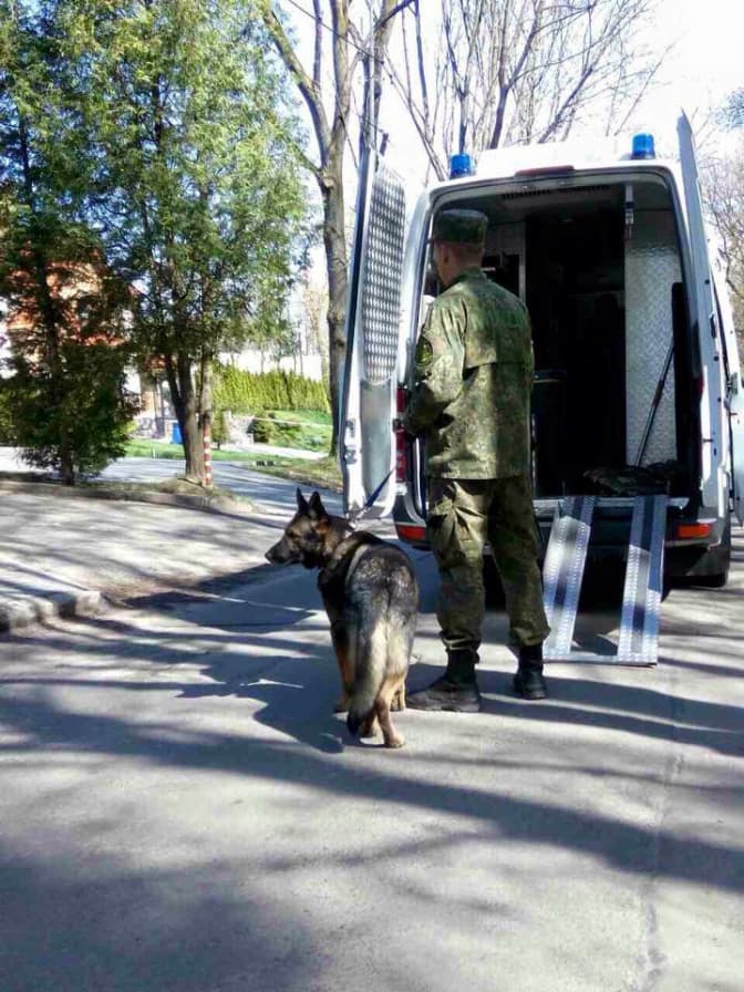 Мешканець Львова знайшов вибухівку на власному подвір’ї. Оновлено