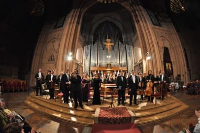 Хор Кембриджу, який вперше приїхав в Україну, сьогодні виступить у Львові