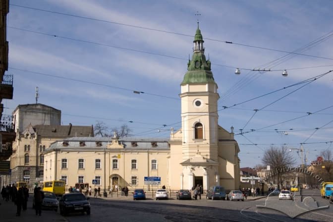 Чотири храми Львова відзначають престольний празник. Розклад Богослужінь
