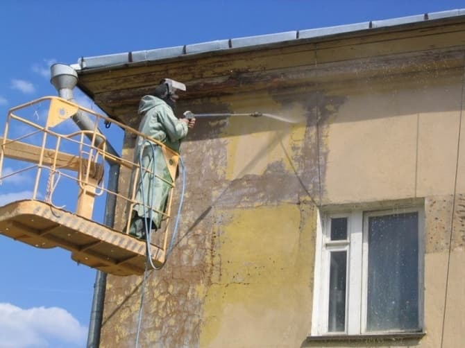 У Львові почали ремонтувати житлові будинки