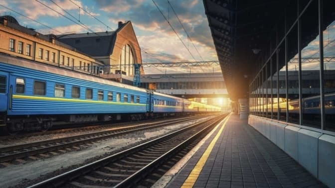 Відсьогодні українці можуть безкоштовно проїхати 3000 км Укрзалізницею: доступні рейси