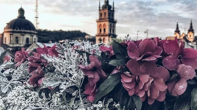 Затримання у Львові у справі Новака та вакцина проти Covid-19. Головне за ніч і минулу добу