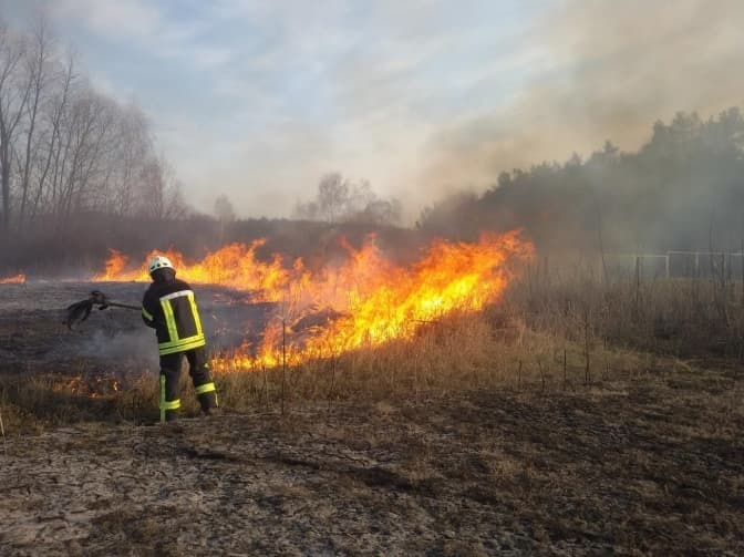 На Львівщині попереджають про високий рівень пожежної небезпеки