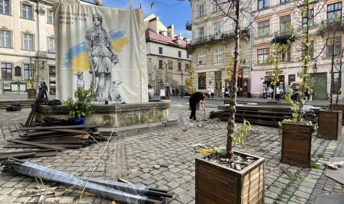 У Львові мають демонтувати усі літні майданчики