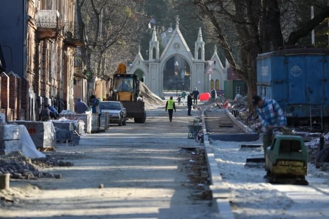 Від сьогодні на ремонт закривають частину вулиці Пекарської
