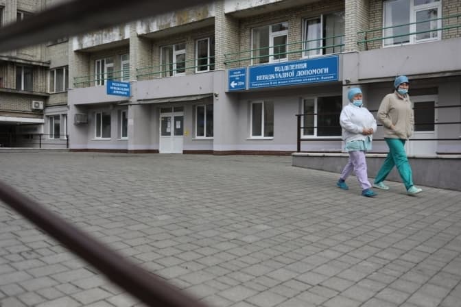 Керівники львівських лікарень вимагають ввести у місті повний локдаун