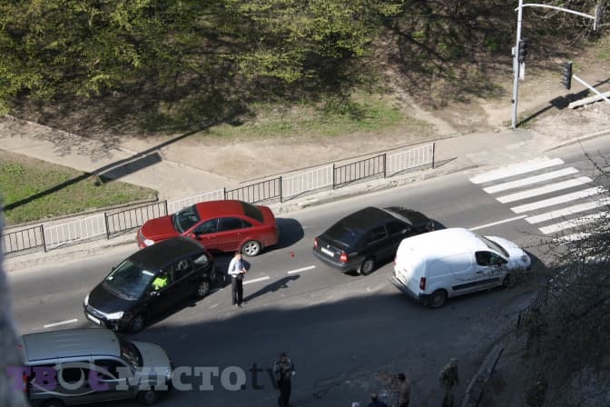 Ситуація на дорогах Львова: ДТП на Сахарова