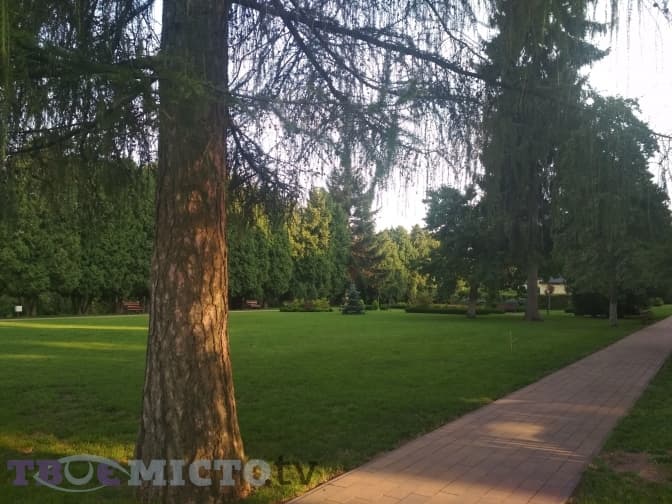 У вересні львів’ян кличуть на екскурсії Митрополичими садами і хорами собору святого Юра