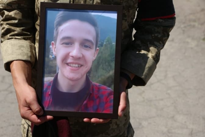 На Львівщині попрощалися з 22-річним воїном, який загинув у бою за Україну