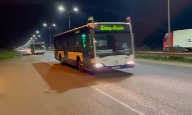 Рига передала Києву 11 пасажирських автобусів