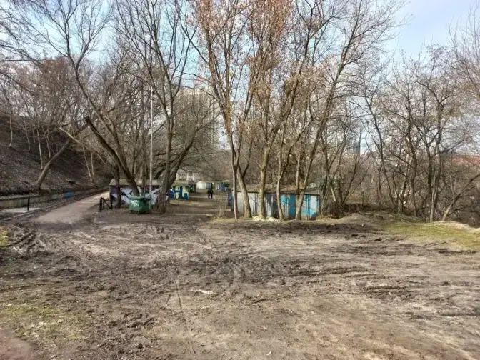 Кличко підтримав петицію проти будівництва паркінгу на Пейзажній алеї