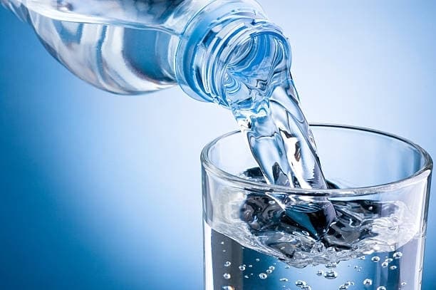 Понад 170 бюветів у Києві: де містяни можуть набрати води під час знеструмлень