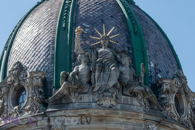Фільм під зорями та комедійна вистава. Куди піти у Львові на тижні