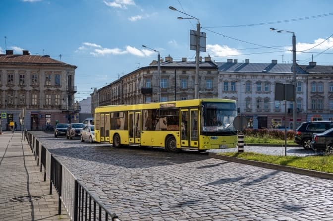 У Львові через мобілізацію бракує водіїв громадського транспорту