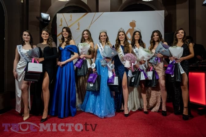 У Львові обрали «Міс 2023». Фото дня