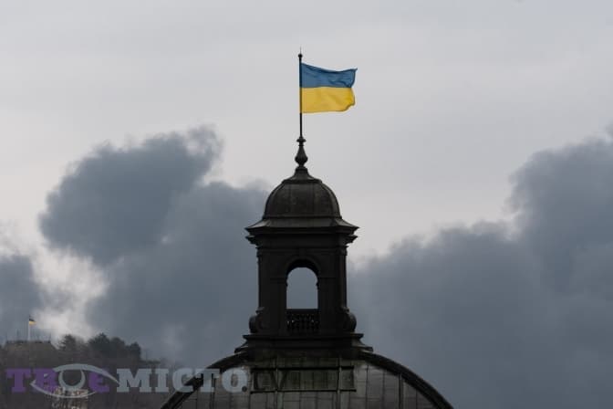 Внаслідок атаки у Львові горить один із промислових об‘єктів, – Садовий