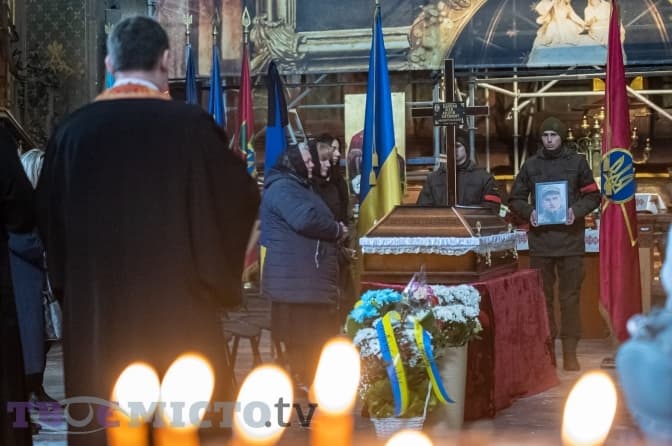 Сьогодні у Львові попрощалися з Героєм Андрієм Шаєм. Фото