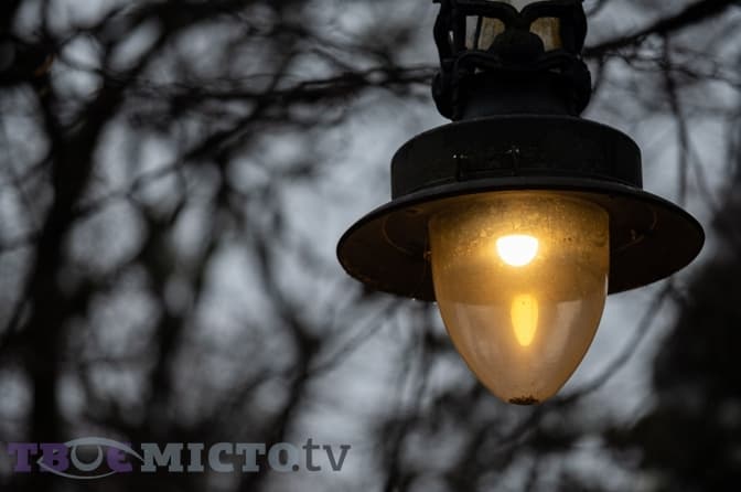 На Львівщині через негоду без світла залишаються 12 населених пунктів
