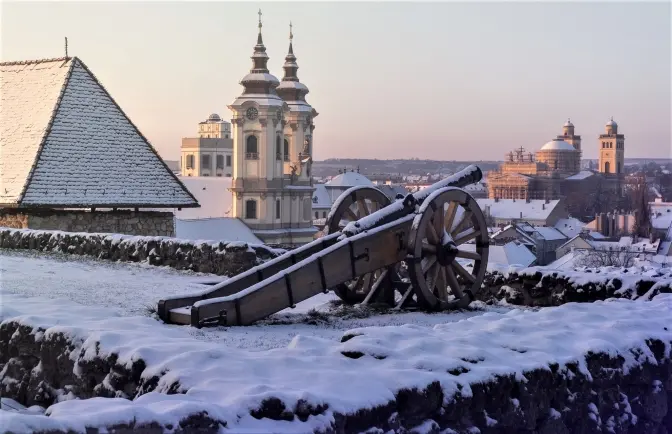 Фото: Олег Дорожовець, Христина Дорожовець, VisitEger