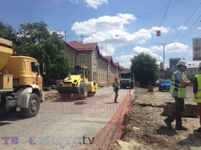 На тиждень частково перекрили вулицю Чернівецьку. Схема руху