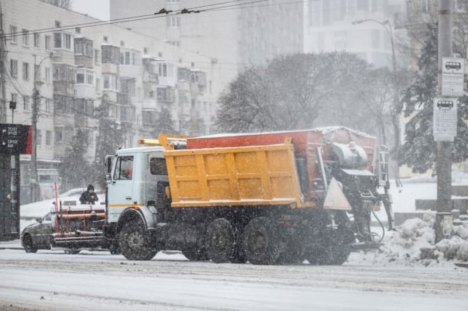У Києві штрафують за невчасно прибраний сніг. Які результати перевірок