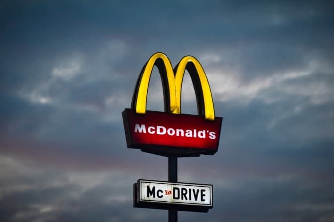 McDonald's закриває 850 своїх ресторанів у Росії