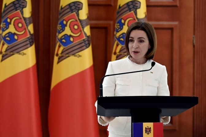 «Є напруженість між різними силами всередині Придністров’я», – Санду про вибухи у регіоні
