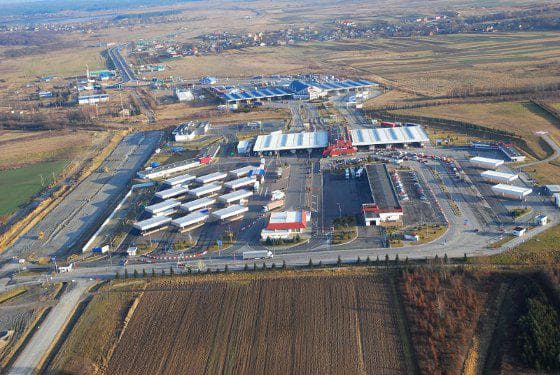 Від сьогодні митний контроль у Краковці можна проходити цілодобово