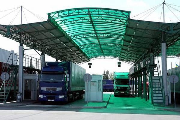 Через негоду львів`янам не радять їхати в Румунію