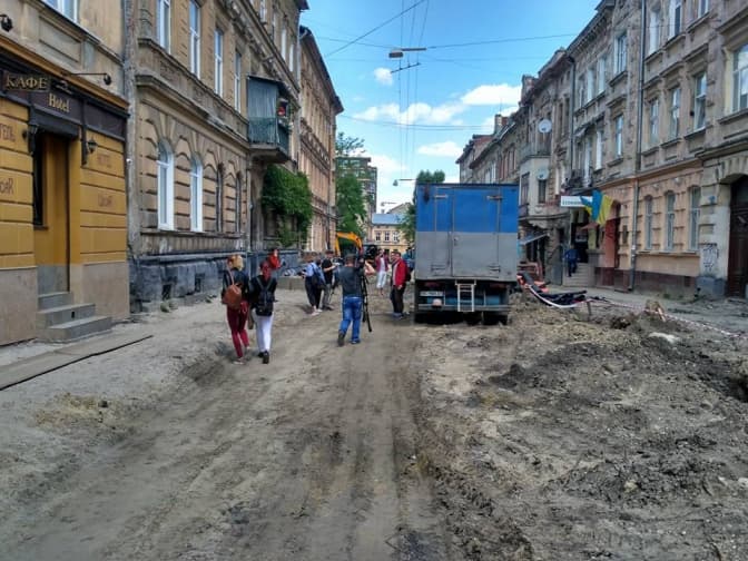 На вулиці Котлярській замінять каналізацію та водопровідні мережі
