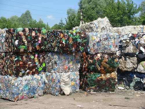 Як позбутися відходів і заробити гроші. Перелік пунктів прийому вторсировини у Львові