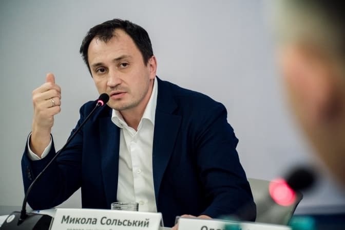 Заволодіння державною землею на 291 млн грн. Міністру аграрної політики родом зі Львівщини вручили підозру