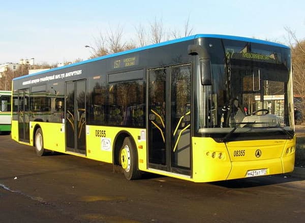 ЛАЗівські автобуси ламаються не з вини виробника, – ЛАЗ