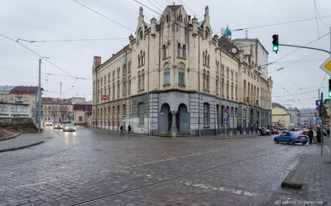 У Львові відремонтують внутрішній дворик театру Лесі