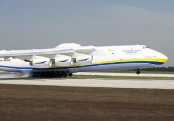 Зі Львова неможливо полетіти в Сімферополь