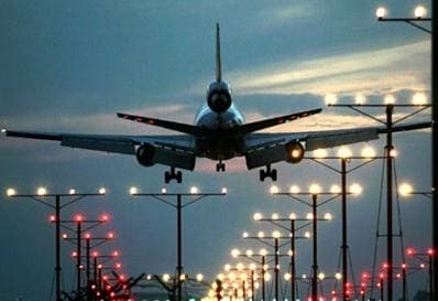 Wizz Air обіцяє повернути львів'янам усі кошти за скасовані рейси