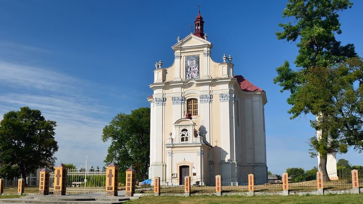 Куди поїхати на вихідні зі Львова. До костелу Бернарда Меретина