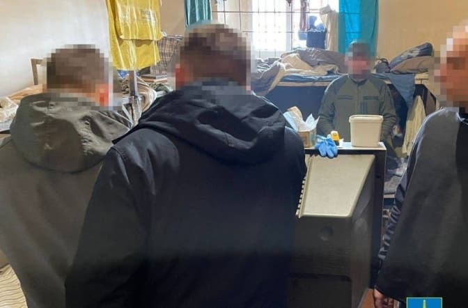 У Львові викрили шахрая, що нібито збирав кошти на лікування військовослужбовців