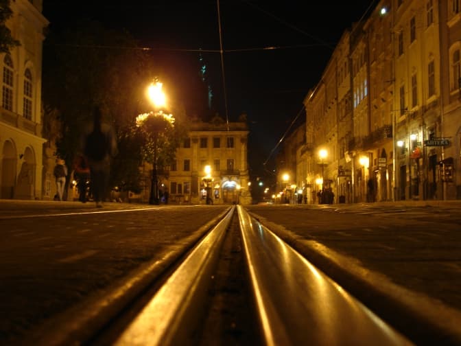 Танго-спектакль, екскурсія храмами та підземеллями. Попередня програма «Ночі у Львові»
