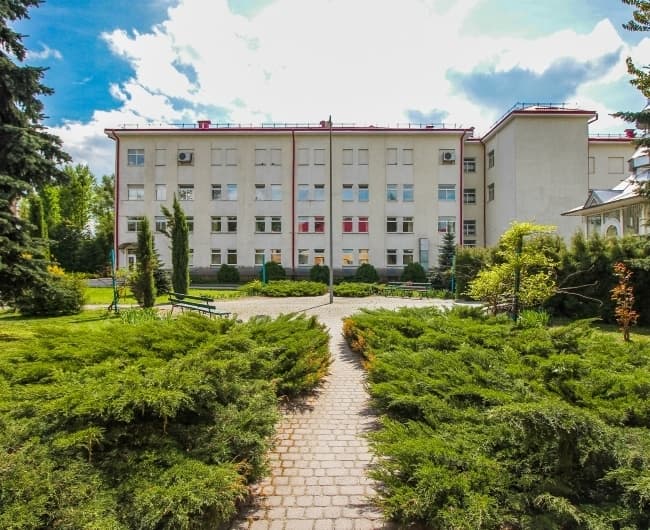 У двох львівських медзакладах проводять обшуки