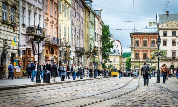Мінімальна зарплата, податки для ФОП та перерахунок пенсій. Що зміниться з 1 жовтня